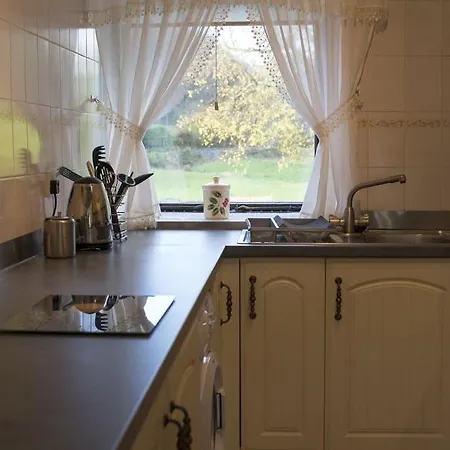 Grange Lakeside Windermere Feriehus Newby Bridge