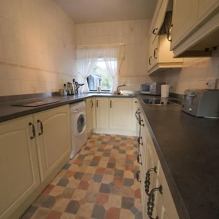 Grange Lakeside Windermere Newby Bridge